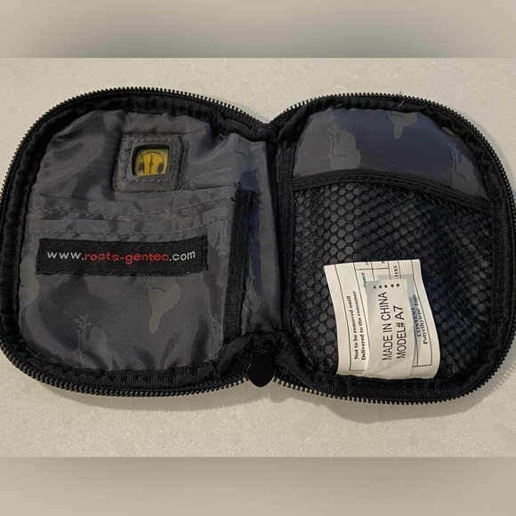 Vintage Roots Music Carrying Case Unisex - Picture 11 of 12